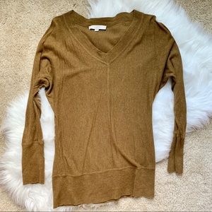 LOFT ANN TAYLOR Long Sleeve Form Fitting Blouse